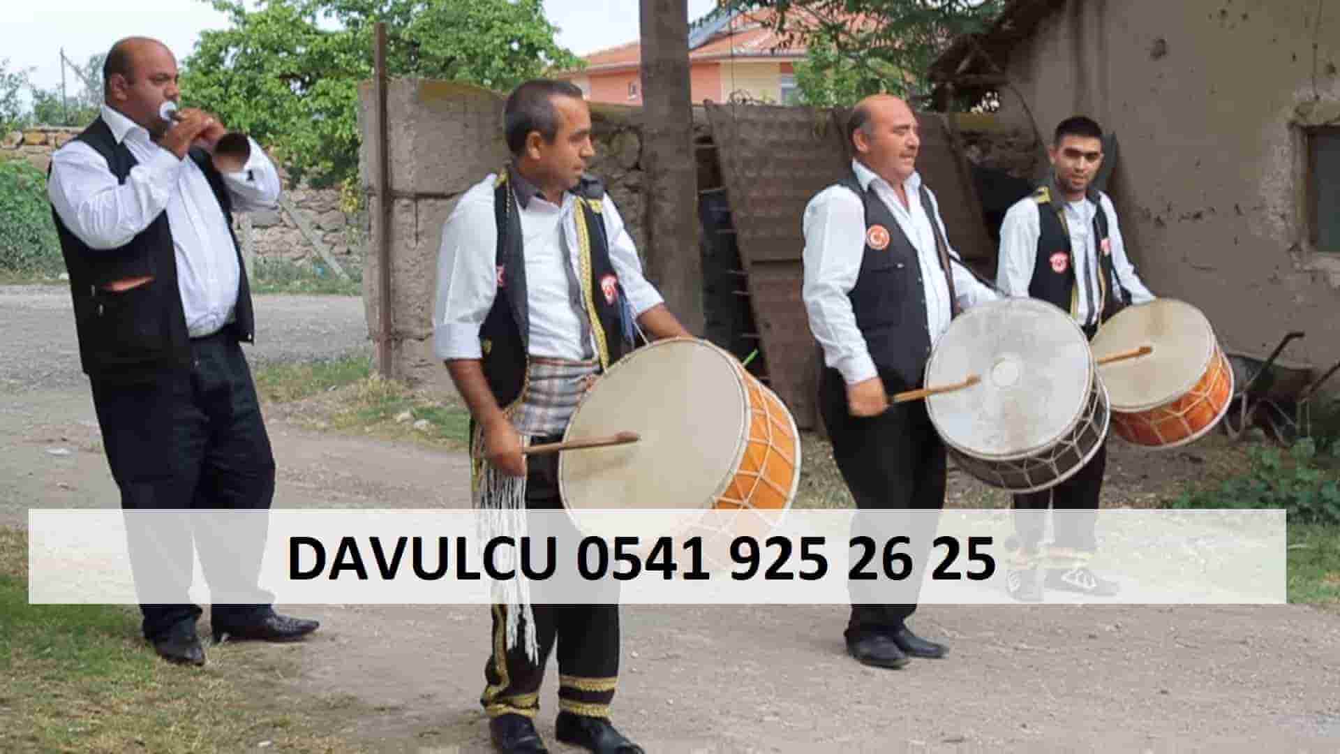Davul Çalanlar