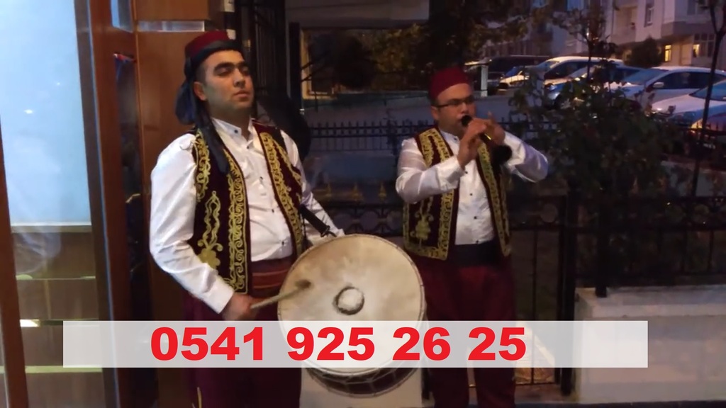 Ataşehir davulcuları