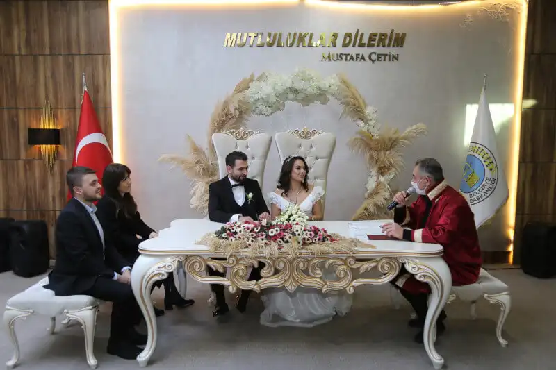 Kadın mehir olarak ne isteyebilir?