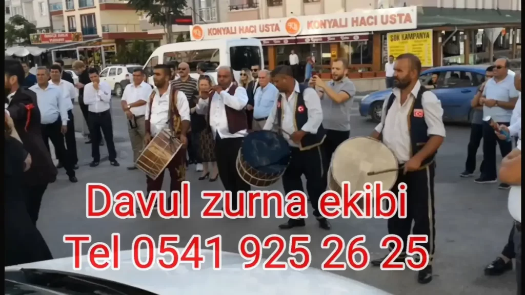 Bursa Davul Zurna Kına Gecesi Eğlence ve Hüznün İç İçe Olduğu Gece