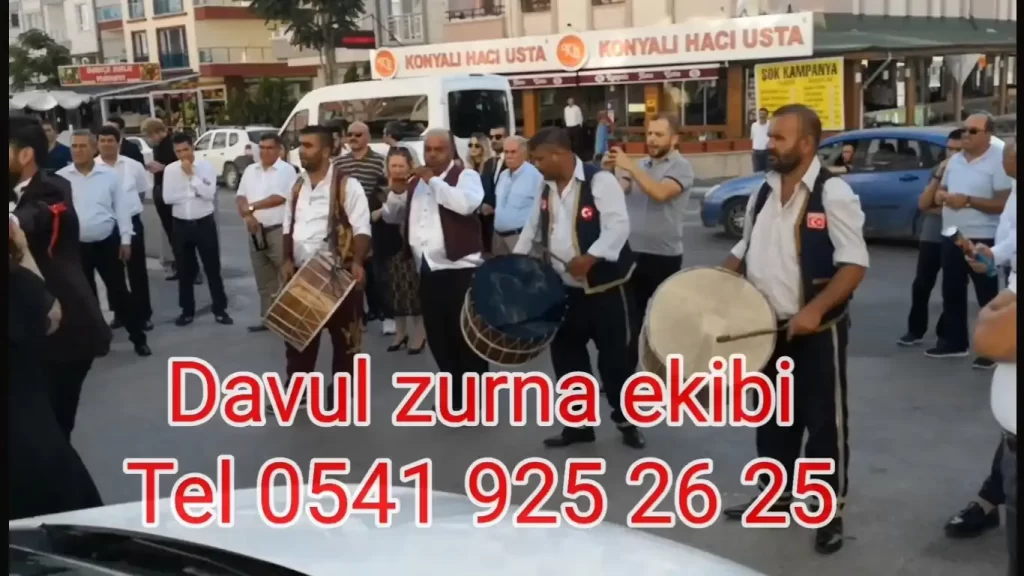 Bursa Davul Zurna ile Kına Basma Coşkulu Bir Ritüel
