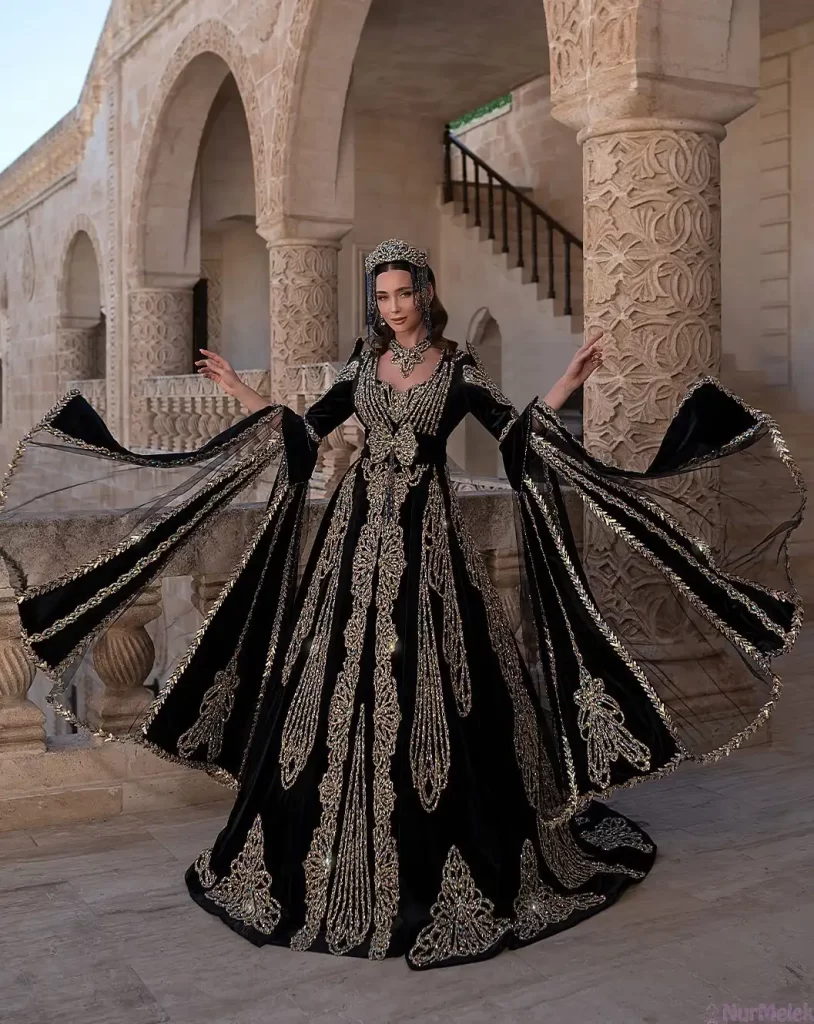 2026 Kına Elbisesi Trendleri: Gelenekselden Moderne Bir Yolculuk